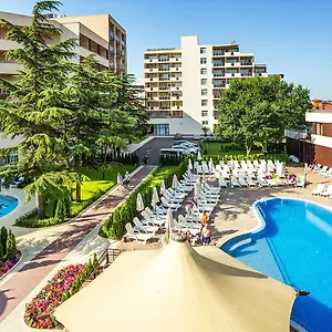 4* מלון Laguna Park & Aqua Club