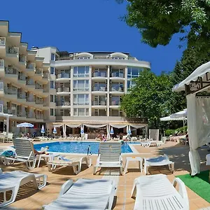 3* מלון Karlovo
