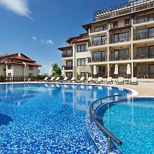 3* מלון Relax Complex &